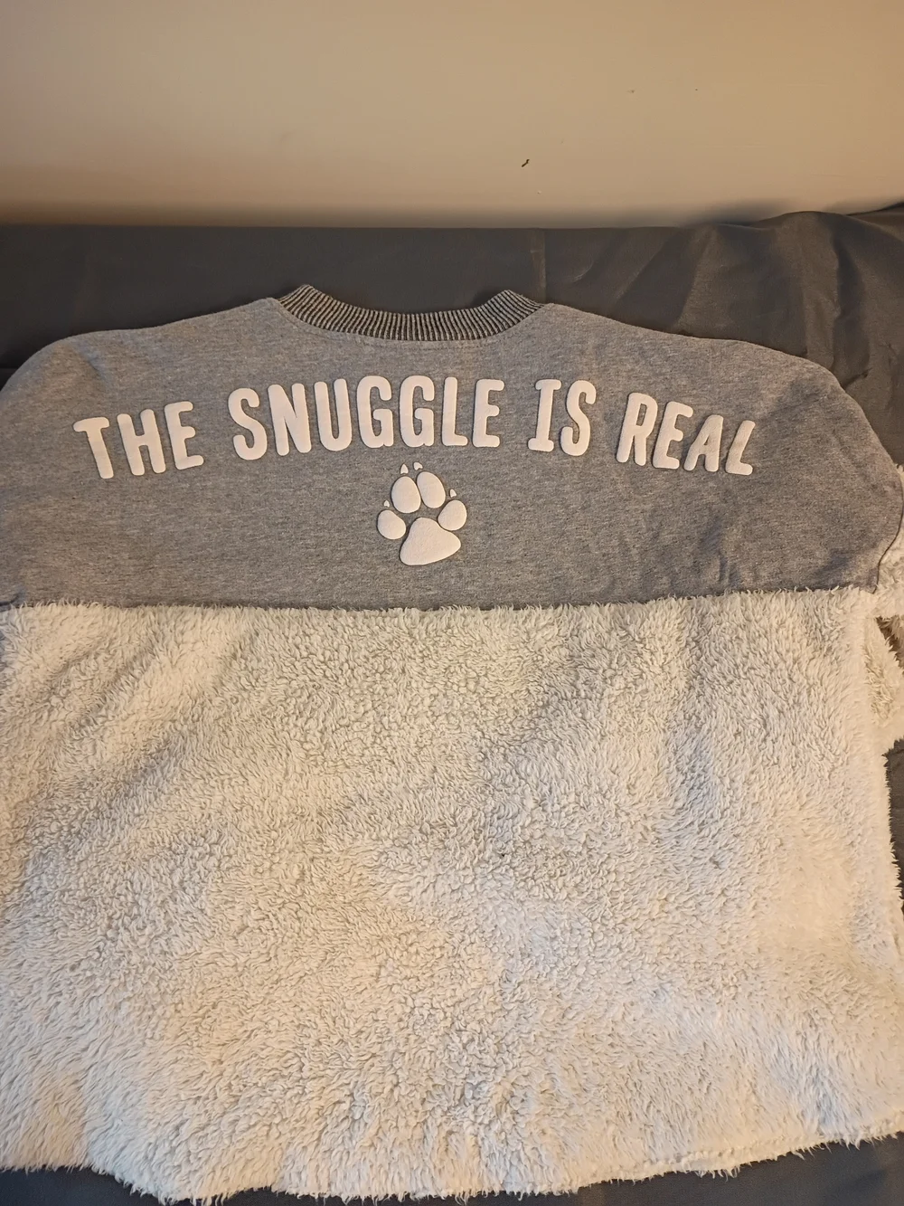 Great Wolf Lodge Kids Grey And White Sweater With Wolf Ears Included